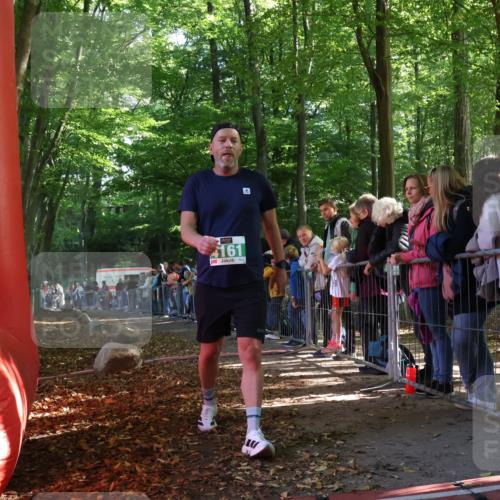 28.09.2025 - 33. Volkslauf durch das schöne Alstertal Strokosch-Dieckow http://msf.ph/oto/8960651 28.09.2025 10:50:16 Ziel  meine-sportfotos.de