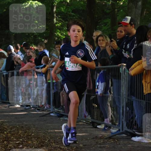 28.09.2025 - 33. Volkslauf durch das schöne Alstertal Strokosch-Dieckow http://msf.ph/oto/8960792 28.09.2025 10:50:39 Ziel 4902 meine-sportfotos.de
