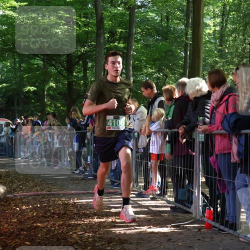 28.09.2025 - 33. Volkslauf durch das schöne Alstertal Strokosch-Dieckow http://msf.ph/oto/8960849 28.09.2025 10:50:58 Ziel 4100 meine-sportfotos.de