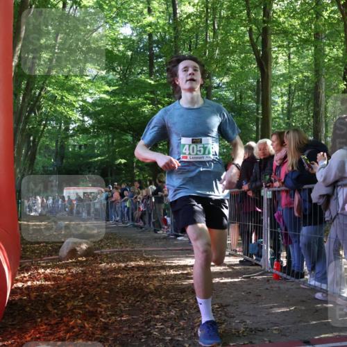 28.09.2025 - 33. Volkslauf durch das schöne Alstertal Strokosch-Dieckow http://msf.ph/oto/8960949 28.09.2025 10:51:41 Ziel 4057 meine-sportfotos.de