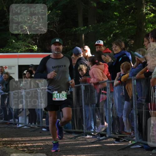 28.09.2025 - 33. Volkslauf durch das schöne Alstertal Strokosch-Dieckow http://msf.ph/oto/8960959 28.09.2025 10:51:58 Ziel 4162 meine-sportfotos.de