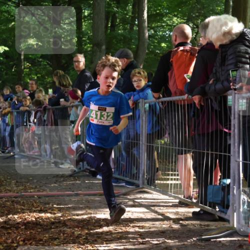 28.09.2025 - 33. Volkslauf durch das schöne Alstertal Strokosch-Dieckow http://msf.ph/oto/8961261 28.09.2025 10:53:15 Ziel 4132, 4924 meine-sportfotos.de