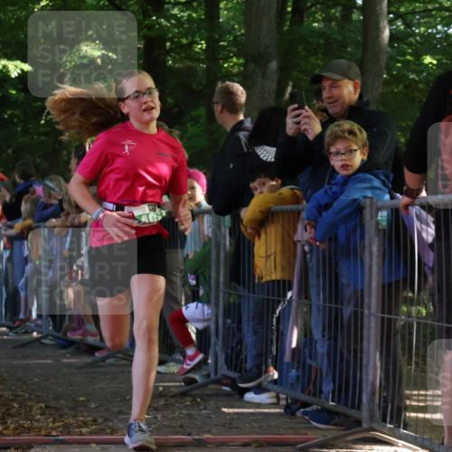 28.09.2025 - 33. Volkslauf durch das schöne Alstertal Strokosch-Dieckow http://msf.ph/oto/8961324 28.09.2025 10:53:42 Ziel 4039, 4923 meine-sportfotos.de