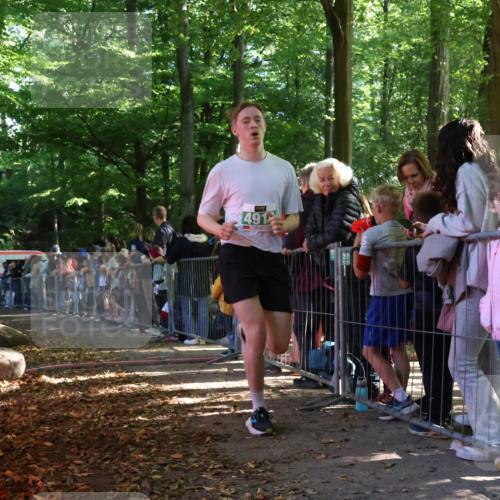 28.09.2025 - 33. Volkslauf durch das schöne Alstertal Strokosch-Dieckow http://msf.ph/oto/8961400 28.09.2025 10:54:20 Ziel 4916 meine-sportfotos.de