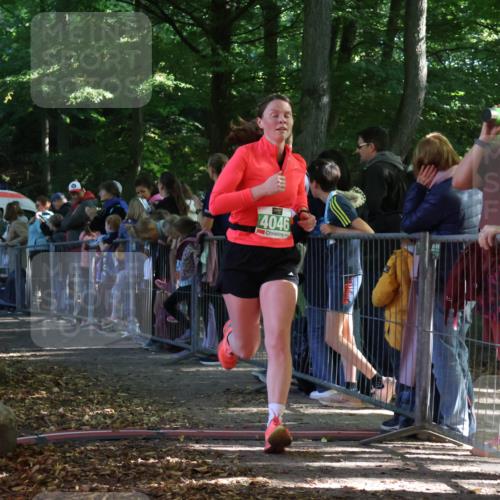 28.09.2025 - 33. Volkslauf durch das schöne Alstertal Strokosch-Dieckow http://msf.ph/oto/8961601 28.09.2025 10:55:35 Ziel 4046 meine-sportfotos.de