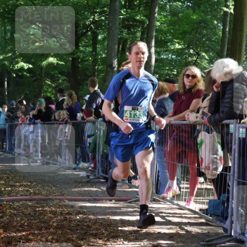 28.09.2025 - 33. Volkslauf durch das schöne Alstertal Strokosch-Dieckow http://msf.ph/oto/8961771 28.09.2025 10:56:28 Ziel 4133 meine-sportfotos.de