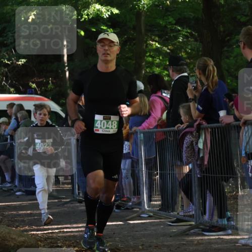 28.09.2025 - 33. Volkslauf durch das schöne Alstertal Strokosch-Dieckow http://msf.ph/oto/8961923 28.09.2025 10:56:56 Ziel 4023, 4048, 4055, 4186, 4187 meine-sportfotos.de