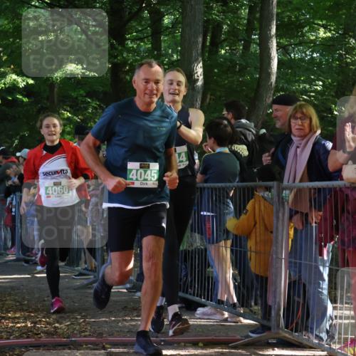 28.09.2025 - 33. Volkslauf durch das schöne Alstertal Strokosch-Dieckow http://msf.ph/oto/8962060 28.09.2025 10:57:10 Ziel 4012, 4032, 4044, 4045, 4060, 4130, 4160 meine-sportfotos.de
