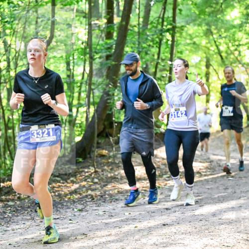 28.09.2025 - 33. Volkslauf durch das schöne Alstertal Dr. Thomas Lammeyer http://msf.ph/oto/8962064 28.09.2025 11:09:39 Laufen 3321, 3142, 3954 meine-sportfotos.de