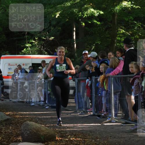 28.09.2025 - 33. Volkslauf durch das schöne Alstertal Strokosch-Dieckow http://msf.ph/oto/8962178 28.09.2025 10:57:22 Ziel 4129 meine-sportfotos.de