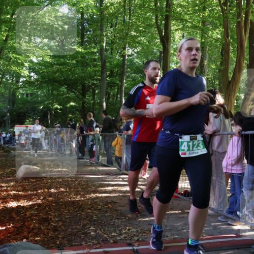 28.09.2025 - 33. Volkslauf durch das schöne Alstertal Strokosch-Dieckow http://msf.ph/oto/8962581 28.09.2025 10:58:14 Ziel 4090, 4091, 4105, 4122, 4123, 4156 meine-sportfotos.de