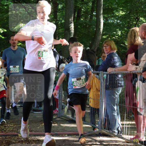 28.09.2025 - 33. Volkslauf durch das schöne Alstertal Strokosch-Dieckow http://msf.ph/oto/8962605 28.09.2025 10:58:17 Ziel 4090, 4091, 4105, 4122 meine-sportfotos.de