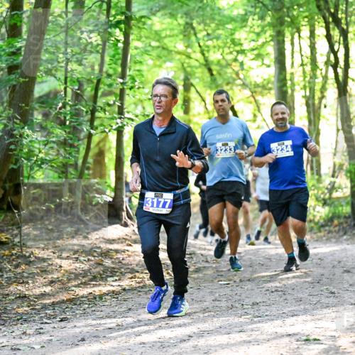 28.09.2025 - 33. Volkslauf durch das schöne Alstertal Dr. Thomas Lammeyer http://msf.ph/oto/8962661 28.09.2025 11:12:13 Laufen 3177, 3233, 3234, 3949 meine-sportfotos.de