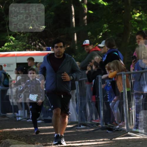 28.09.2025 - 33. Volkslauf durch das schöne Alstertal Strokosch-Dieckow http://msf.ph/oto/8962900 28.09.2025 10:59:50 Ziel 4028, 4099 meine-sportfotos.de