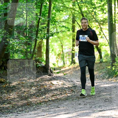 28.09.2025 - 33. Volkslauf durch das schöne Alstertal Dr. Thomas Lammeyer http://msf.ph/oto/8963115 28.09.2025 11:14:02 Laufen 3112 meine-sportfotos.de