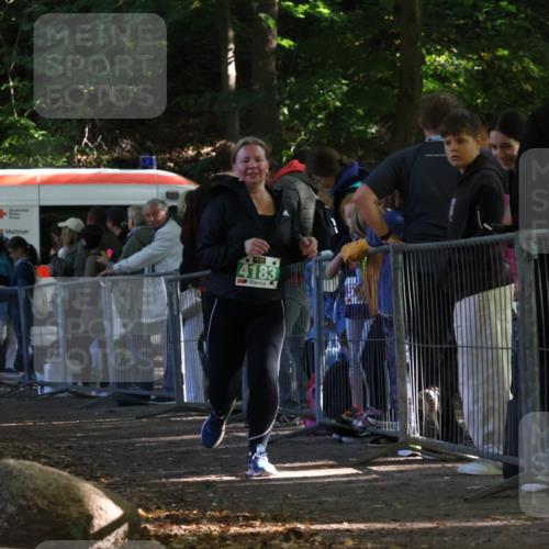 28.09.2025 - 33. Volkslauf durch das schöne Alstertal Strokosch-Dieckow http://msf.ph/oto/8963233 28.09.2025 11:02:37 Ziel 4183 meine-sportfotos.de