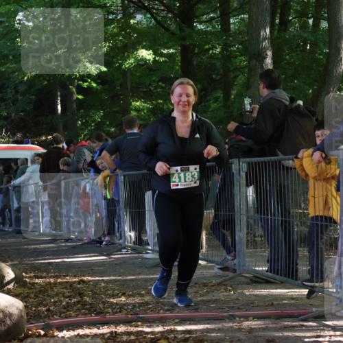 28.09.2025 - 33. Volkslauf durch das schöne Alstertal Strokosch-Dieckow http://msf.ph/oto/8963247 28.09.2025 11:02:39 Ziel 4183 meine-sportfotos.de