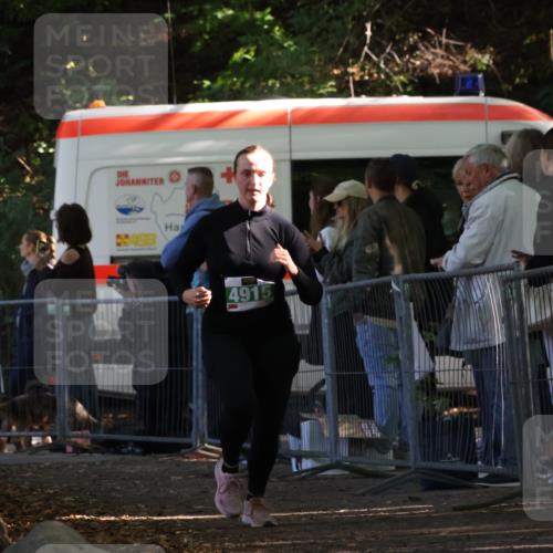 28.09.2025 - 33. Volkslauf durch das schöne Alstertal Strokosch-Dieckow http://msf.ph/oto/8963557 28.09.2025 11:05:18 Ziel 4915 meine-sportfotos.de