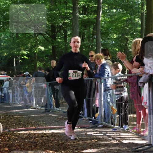 28.09.2025 - 33. Volkslauf durch das schöne Alstertal Strokosch-Dieckow http://msf.ph/oto/8963573 28.09.2025 11:05:24 Ziel 4915 meine-sportfotos.de