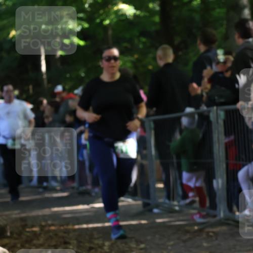 28.09.2025 - 33. Volkslauf durch das schöne Alstertal Strokosch-Dieckow http://msf.ph/oto/8963589 28.09.2025 11:05:37 Ziel 4110, 4139 meine-sportfotos.de