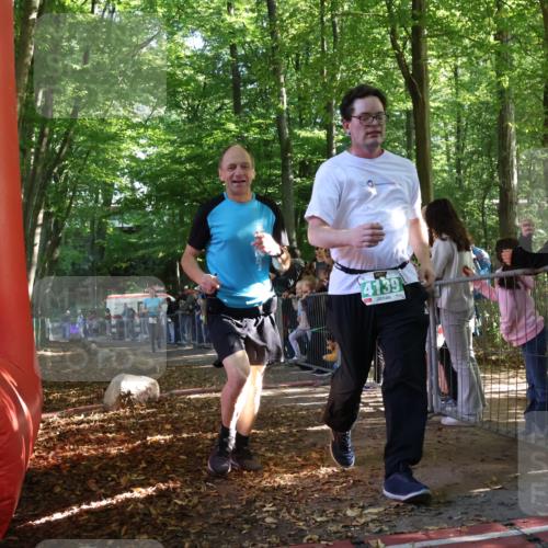 28.09.2025 - 33. Volkslauf durch das schöne Alstertal Strokosch-Dieckow http://msf.ph/oto/8963616 28.09.2025 11:05:45 Ziel 4085 meine-sportfotos.de
