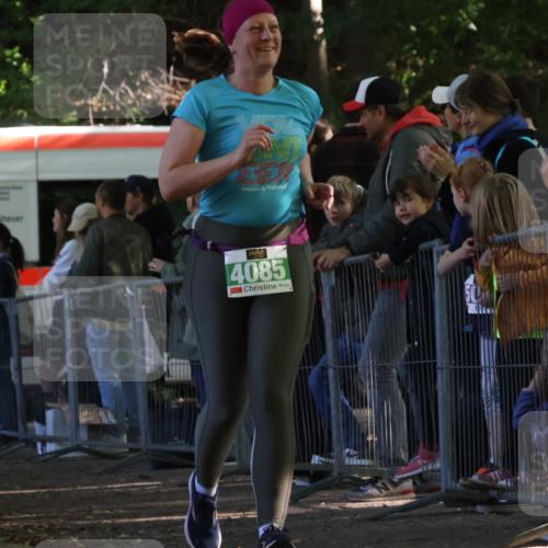 28.09.2025 - 33. Volkslauf durch das schöne Alstertal Strokosch-Dieckow http://msf.ph/oto/8963618 28.09.2025 11:05:47 Ziel 4085 meine-sportfotos.de