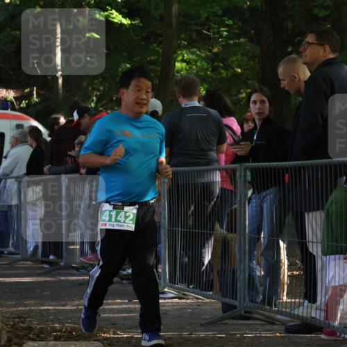 28.09.2025 - 33. Volkslauf durch das schöne Alstertal Strokosch-Dieckow http://msf.ph/oto/8963739 28.09.2025 11:06:51 Ziel 3173, 4142 meine-sportfotos.de