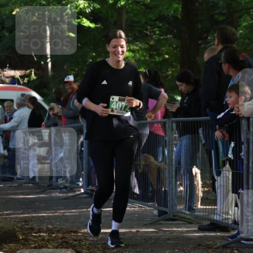 28.09.2025 - 33. Volkslauf durch das schöne Alstertal Strokosch-Dieckow http://msf.ph/oto/8963760 28.09.2025 11:07:26 Ziel 4072 meine-sportfotos.de