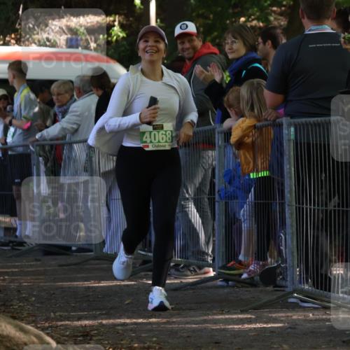 28.09.2025 - 33. Volkslauf durch das schöne Alstertal Strokosch-Dieckow http://msf.ph/oto/8963836 28.09.2025 11:08:38 Ziel 4068 meine-sportfotos.de