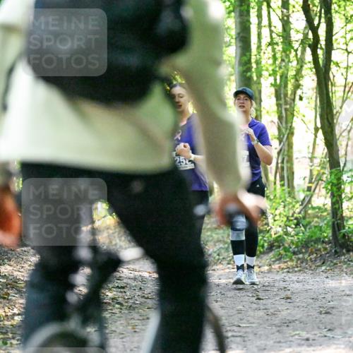 28.09.2025 - 33. Volkslauf durch das schöne Alstertal Dr. Thomas Lammeyer http://msf.ph/oto/8963846 28.09.2025 11:17:23 Laufen 25 meine-sportfotos.de