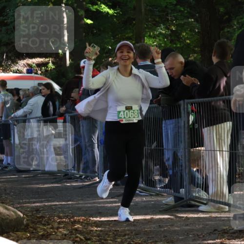 28.09.2025 - 33. Volkslauf durch das schöne Alstertal Strokosch-Dieckow http://msf.ph/oto/8963848 28.09.2025 11:08:40 Ziel 4068 meine-sportfotos.de