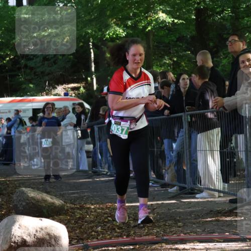 28.09.2025 - 33. Volkslauf durch das schöne Alstertal Strokosch-Dieckow http://msf.ph/oto/8963958 28.09.2025 11:09:20 Ziel 4037, 4145 meine-sportfotos.de