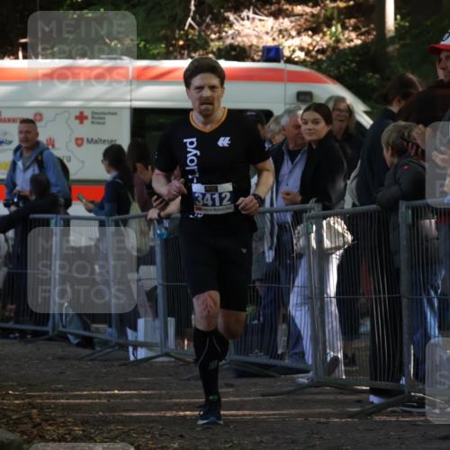 28.09.2025 - 33. Volkslauf durch das schöne Alstertal Strokosch-Dieckow http://msf.ph/oto/8964158 28.09.2025 11:11:27 Ziel 3412 meine-sportfotos.de