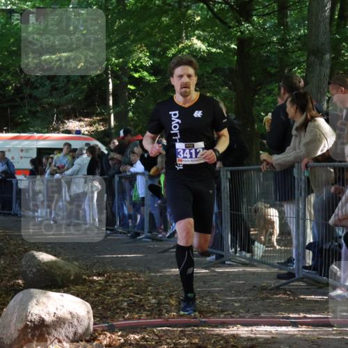 28.09.2025 - 33. Volkslauf durch das schöne Alstertal Strokosch-Dieckow http://msf.ph/oto/8964176 28.09.2025 11:11:30 Ziel 3412 meine-sportfotos.de