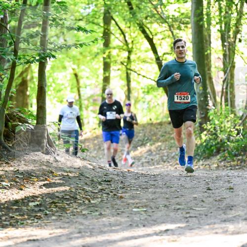 28.09.2025 - 33. Volkslauf durch das schöne Alstertal Dr. Thomas Lammeyer http://msf.ph/oto/8964194 28.09.2025 11:19:30 Laufen 1520 meine-sportfotos.de