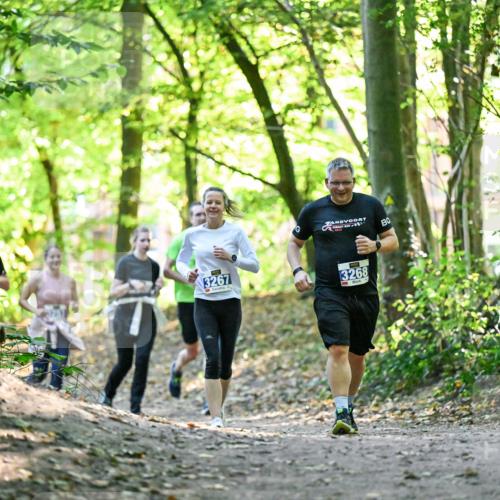 28.09.2025 - 33. Volkslauf durch das schöne Alstertal Dr. Thomas Lammeyer http://msf.ph/oto/8964238 28.09.2025 11:19:41 Laufen 3267, 3268 meine-sportfotos.de