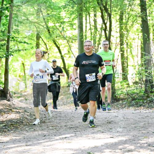 28.09.2025 - 33. Volkslauf durch das schöne Alstertal Dr. Thomas Lammeyer http://msf.ph/oto/8964267 28.09.2025 11:19:45 Laufen 3267, 3268, 1831 meine-sportfotos.de