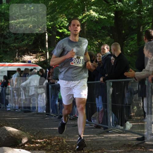 28.09.2025 - 33. Volkslauf durch das schöne Alstertal Strokosch-Dieckow http://msf.ph/oto/8964268 28.09.2025 11:11:58 Ziel 3018, 3075 meine-sportfotos.de