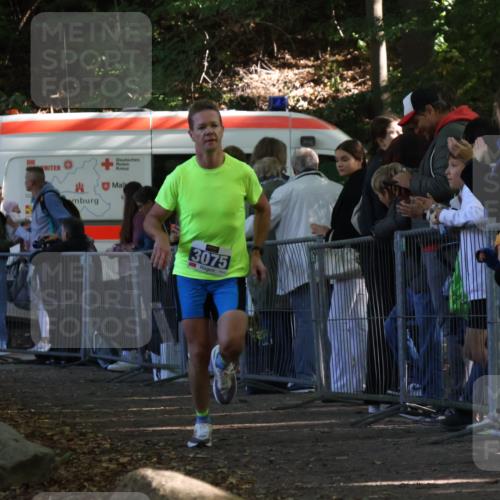 28.09.2025 - 33. Volkslauf durch das schöne Alstertal Strokosch-Dieckow http://msf.ph/oto/8964290 28.09.2025 11:12:03 Ziel 3075 meine-sportfotos.de