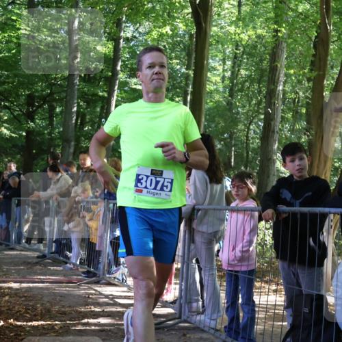 28.09.2025 - 33. Volkslauf durch das schöne Alstertal Strokosch-Dieckow http://msf.ph/oto/8964328 28.09.2025 11:12:07 Ziel 3075 meine-sportfotos.de
