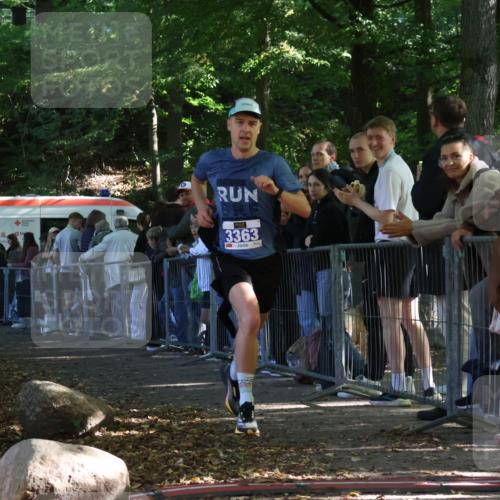 28.09.2025 - 33. Volkslauf durch das schöne Alstertal Strokosch-Dieckow http://msf.ph/oto/8964343 28.09.2025 11:12:22 Ziel 3363 meine-sportfotos.de