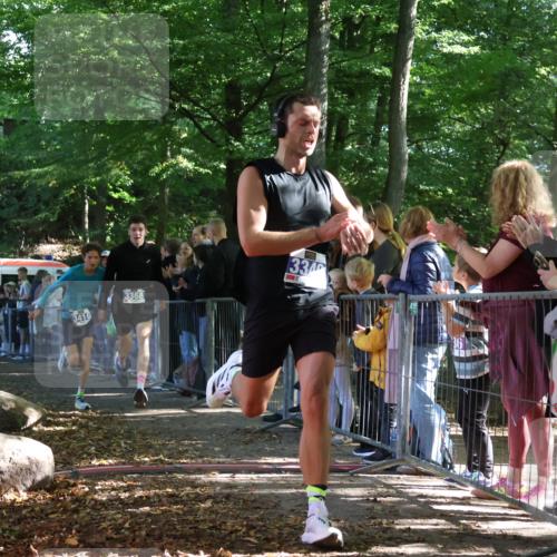 28.09.2025 - 33. Volkslauf durch das schöne Alstertal Strokosch-Dieckow http://msf.ph/oto/8964391 28.09.2025 11:12:45 Ziel 3215, 3349, 3368, 3374, 3392, 3416 meine-sportfotos.de