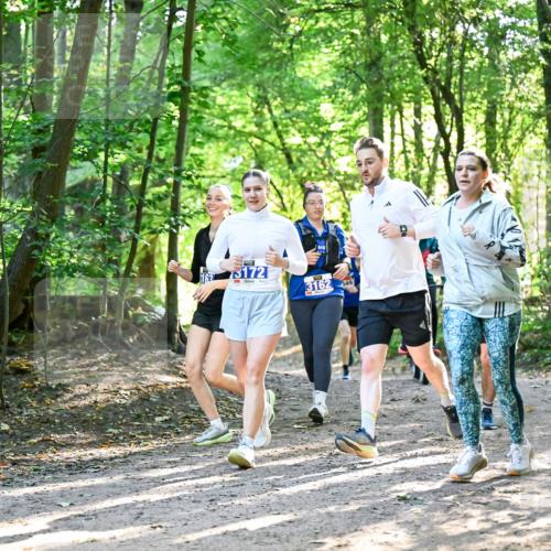 28.09.2025 - 33. Volkslauf durch das schöne Alstertal Dr. Thomas Lammeyer http://msf.ph/oto/8964635 28.09.2025 11:22:50 Laufen 3172, 3162 meine-sportfotos.de