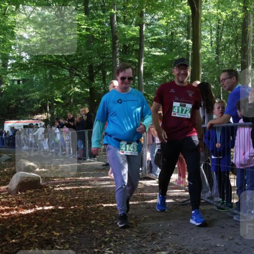 28.09.2025 - 33. Volkslauf durch das schöne Alstertal Strokosch-Dieckow http://msf.ph/oto/8964655 28.09.2025 11:14:33 Ziel 3005 meine-sportfotos.de