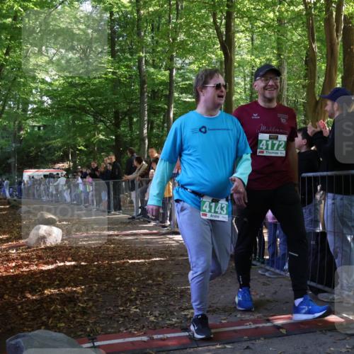 28.09.2025 - 33. Volkslauf durch das schöne Alstertal Strokosch-Dieckow http://msf.ph/oto/8964663 28.09.2025 11:14:34 Ziel 3005 meine-sportfotos.de