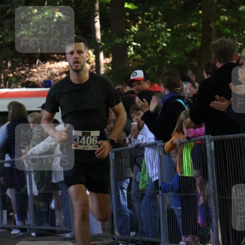 28.09.2025 - 33. Volkslauf durch das schöne Alstertal Strokosch-Dieckow http://msf.ph/oto/8964855 28.09.2025 11:15:01 Ziel 3406 meine-sportfotos.de
