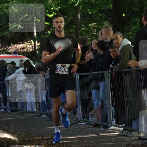 28.09.2025 - 33. Volkslauf durch das schöne Alstertal Strokosch-Dieckow http://msf.ph/oto/8964861 28.09.2025 11:15:02 Ziel 3406 meine-sportfotos.de