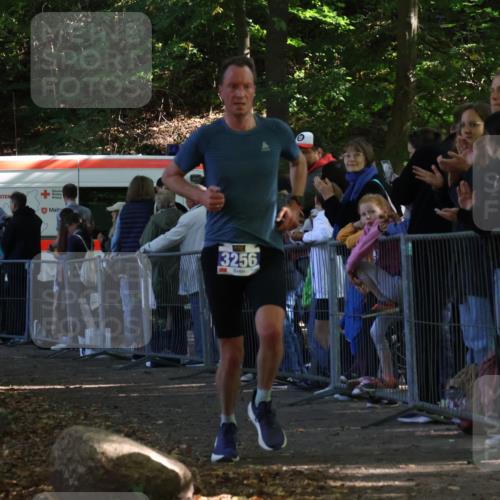 28.09.2025 - 33. Volkslauf durch das schöne Alstertal Strokosch-Dieckow http://msf.ph/oto/8964891 28.09.2025 11:16:10 Ziel 3256 meine-sportfotos.de