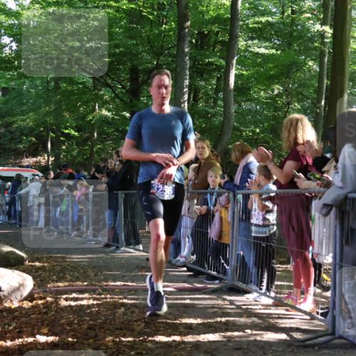 28.09.2025 - 33. Volkslauf durch das schöne Alstertal Strokosch-Dieckow http://msf.ph/oto/8964911 28.09.2025 11:16:11 Ziel 3256 meine-sportfotos.de