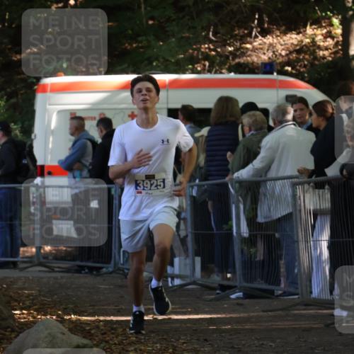 28.09.2025 - 33. Volkslauf durch das schöne Alstertal Strokosch-Dieckow http://msf.ph/oto/8964923 28.09.2025 11:16:28 Ziel 3925 meine-sportfotos.de